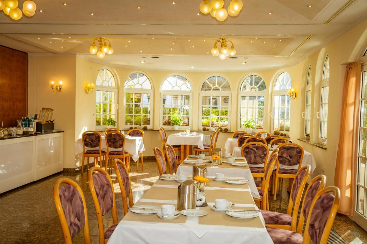 Hotel-Restaurant Zur Krone Loehnberg Ngoại thất bức ảnh