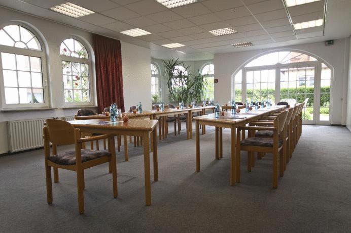 Hotel-Restaurant Zur Krone Loehnberg Ngoại thất bức ảnh