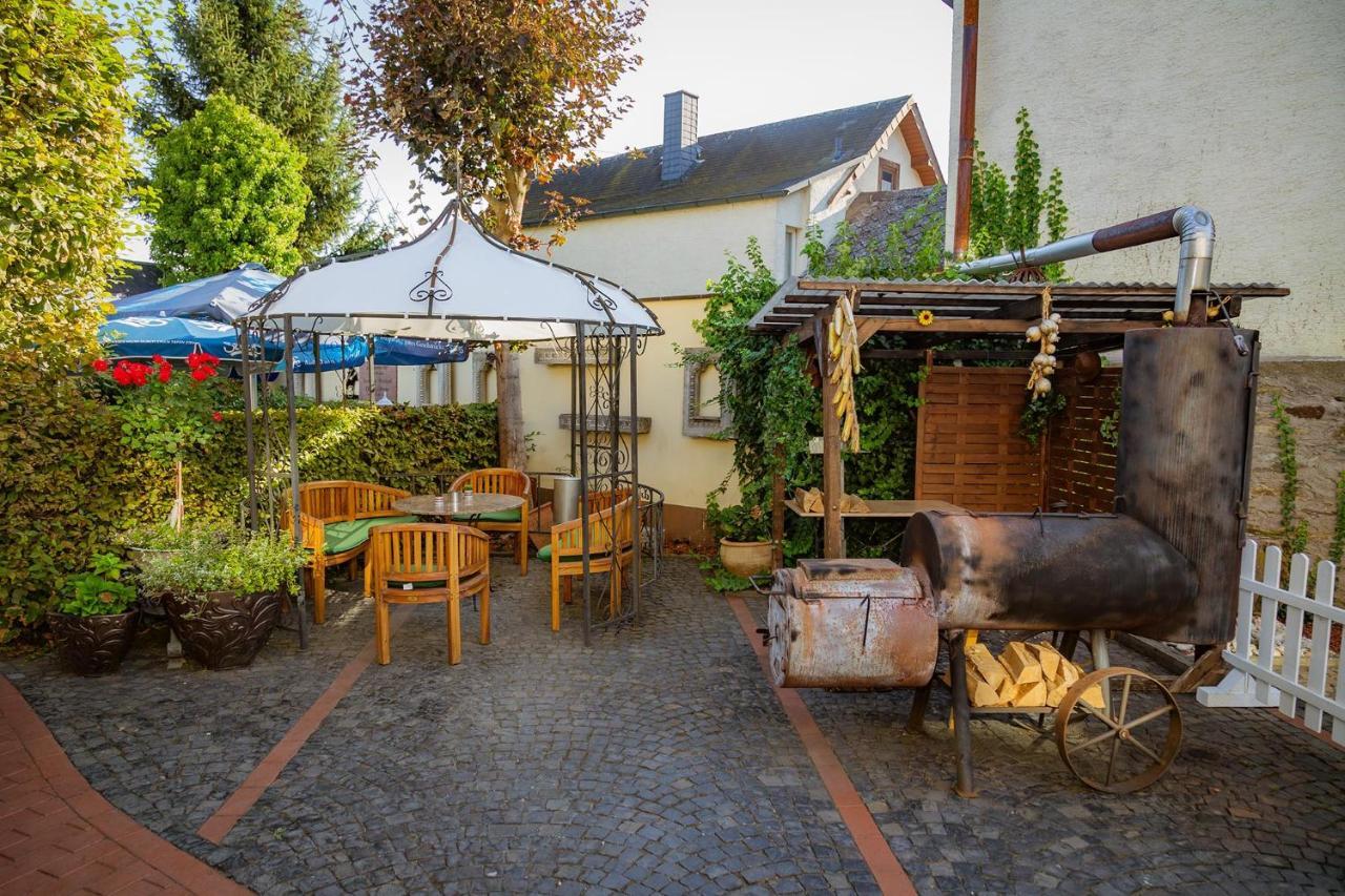 Hotel-Restaurant Zur Krone Loehnberg Ngoại thất bức ảnh